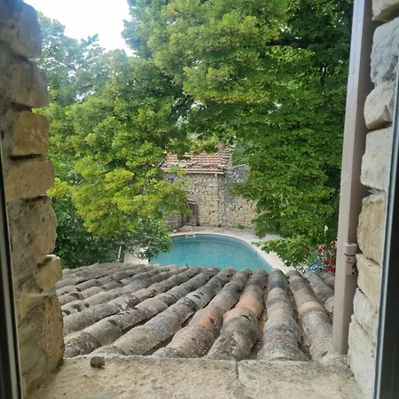 Le Presbytere Nyaraló *
